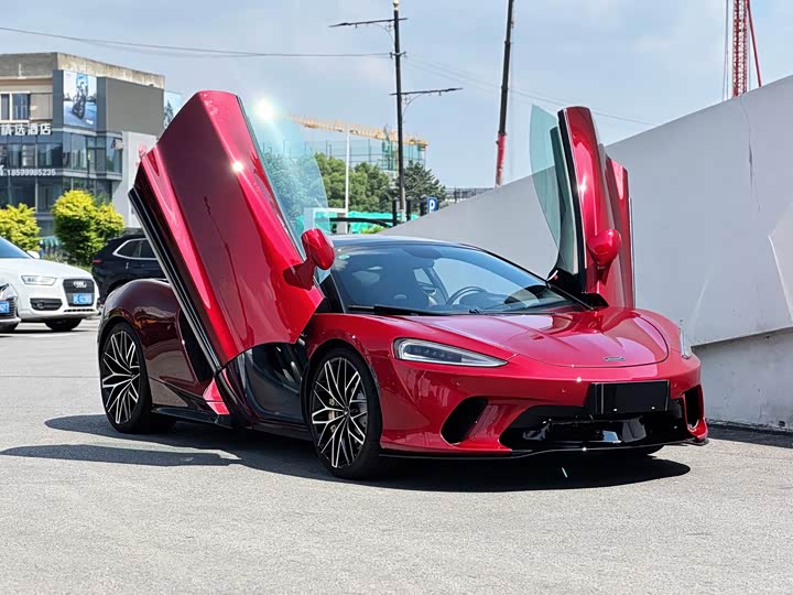 Фото 15 - McLaren GT