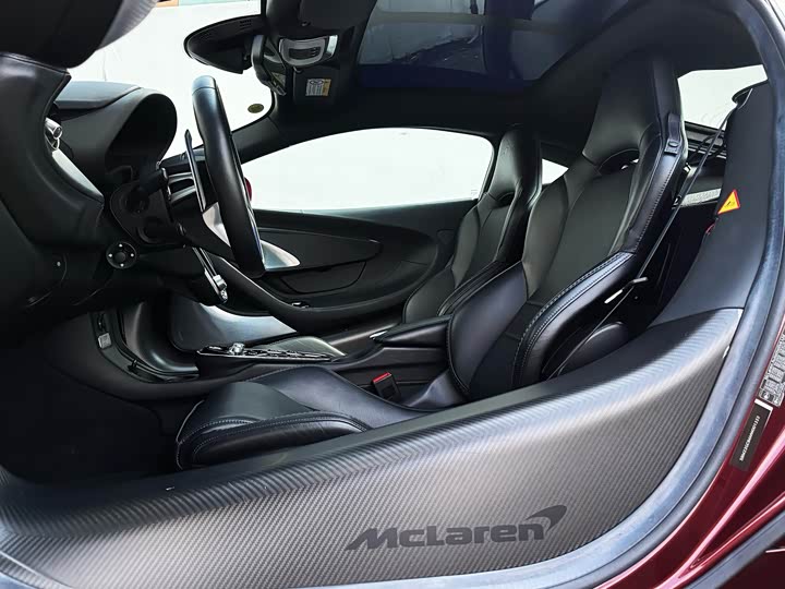 Фото 18 - McLaren GT