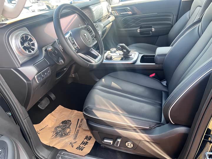 Фото 7 - Tank 300