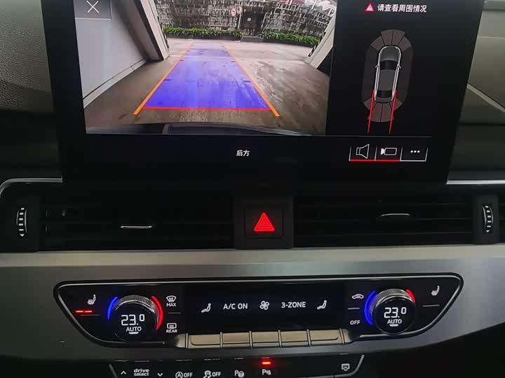 Фото 6 - Audi A4L