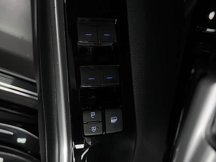 Фото 22 - Toyota Highlander