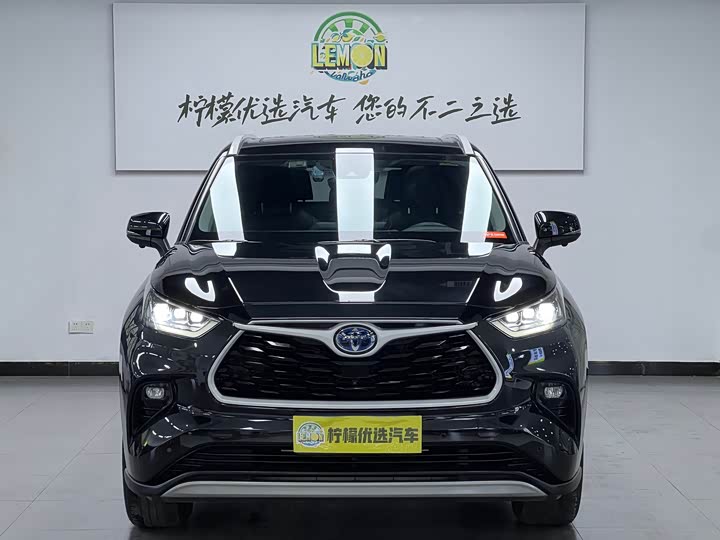 Фото 3 - Toyota Highlander