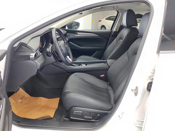 Фото 9 - Mazda Atenza