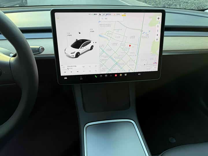 Фото 16 - Tesla Model 3