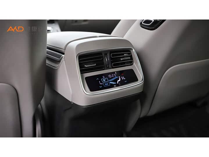 Фото 9 - BYD Han