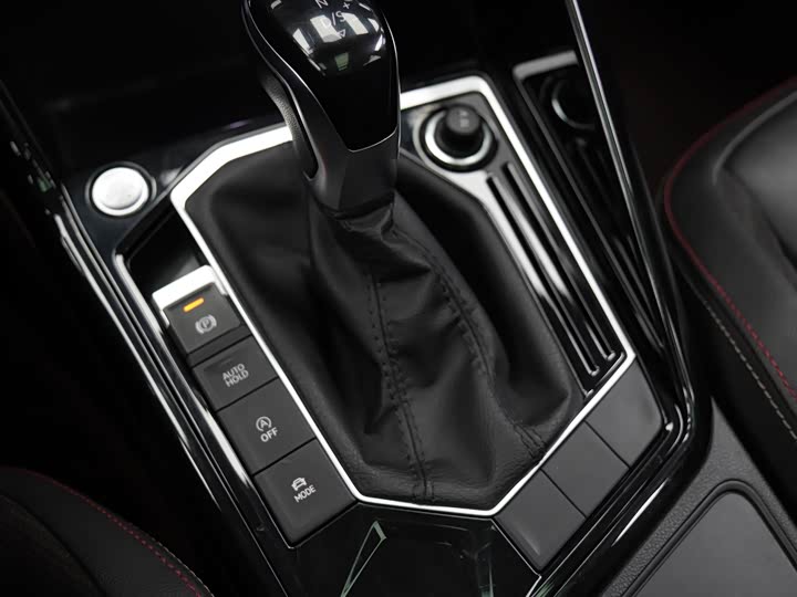 Фото 15 - Volkswagen Tayron