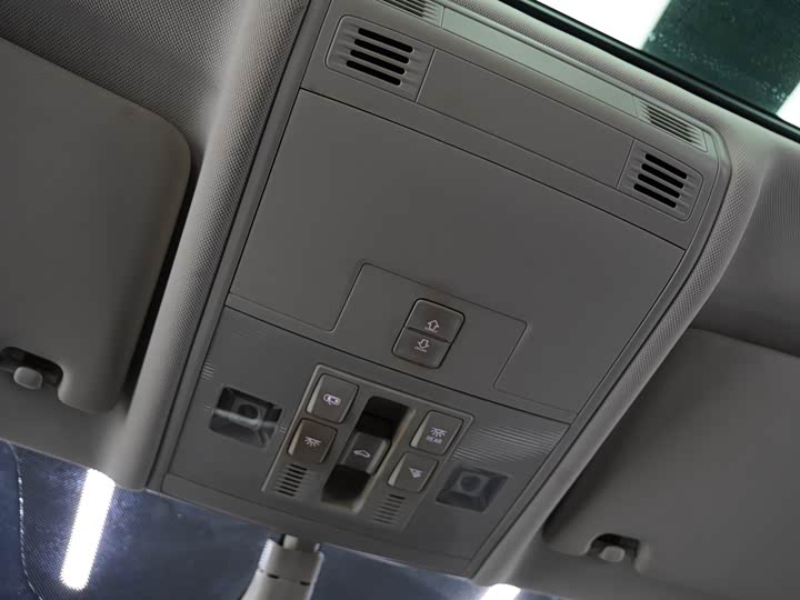 Фото 17 - Volkswagen Tayron