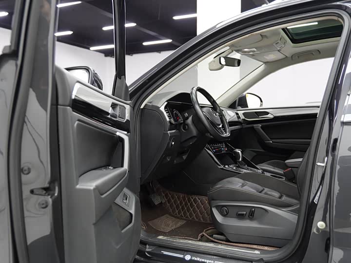 Фото 9 - Volkswagen Tayron