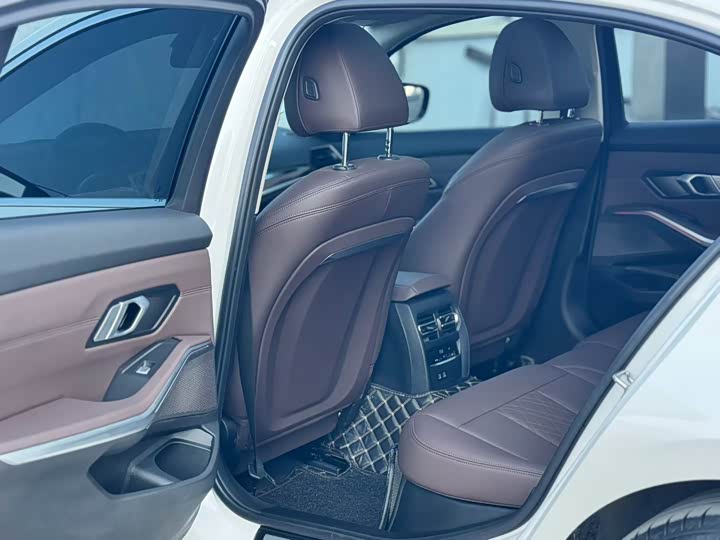 Фото 5 - BMW 3 Series