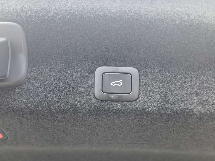 Фото 15 - Xiaomi SU7