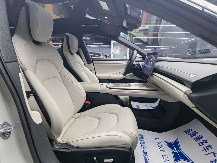 Фото 8 - Xiaomi SU7