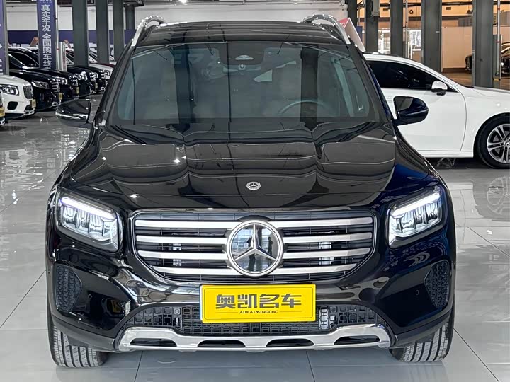 Фото 2 - Mercedes-Benz GLB-Class