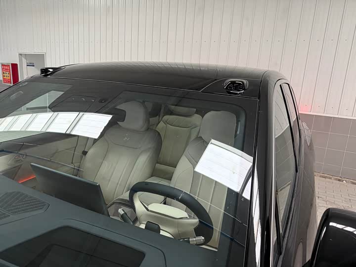 Фото 11 - Nio Onvo L90