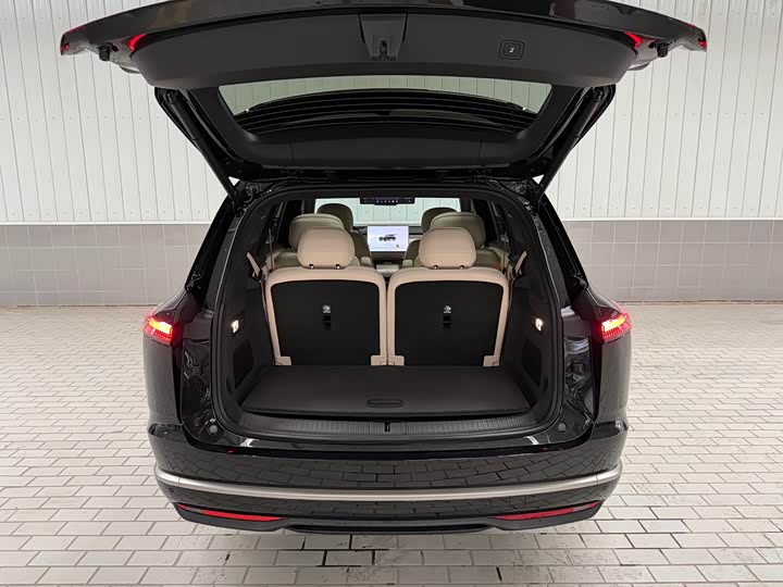 Фото 30 - Nio Onvo L90