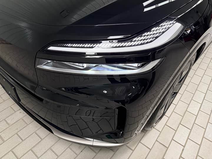 Фото 8 - Nio Onvo L90