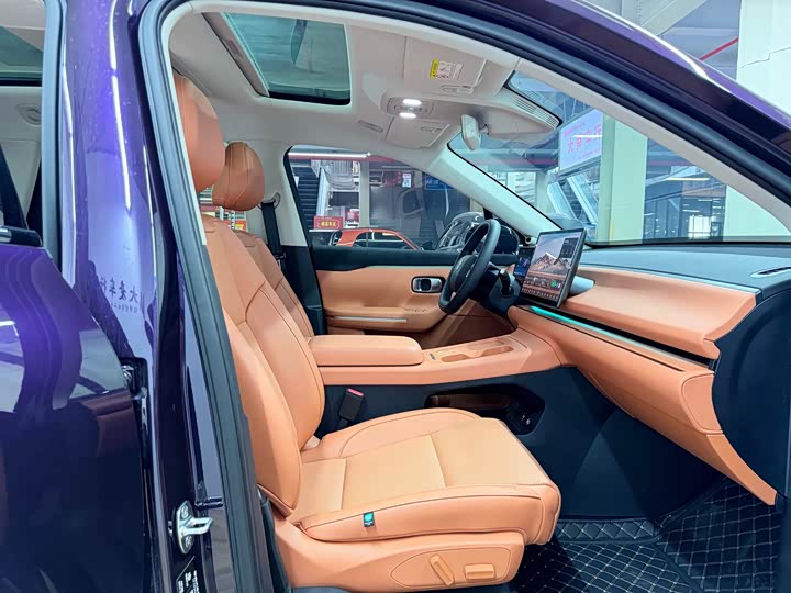 Фото 16 - Leapmotor C16