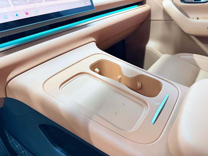 Фото 28 - Leapmotor C16