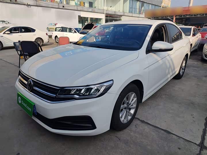 Фото 2 - Volkswagen Bora