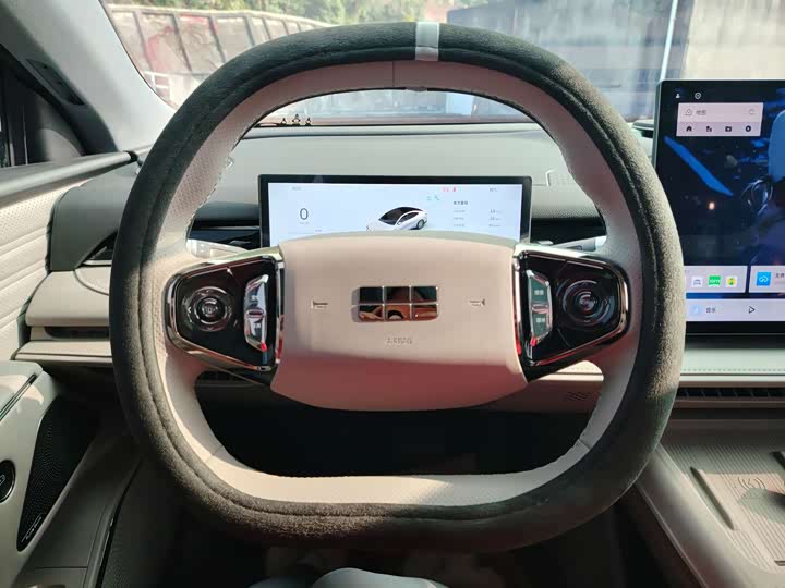 Фото 12 - Geely Galaxy Starshine 8 EM-i