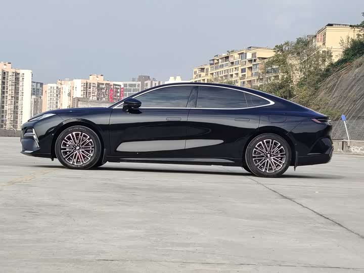 Фото 25 - Geely Galaxy Starshine 8 EM-i