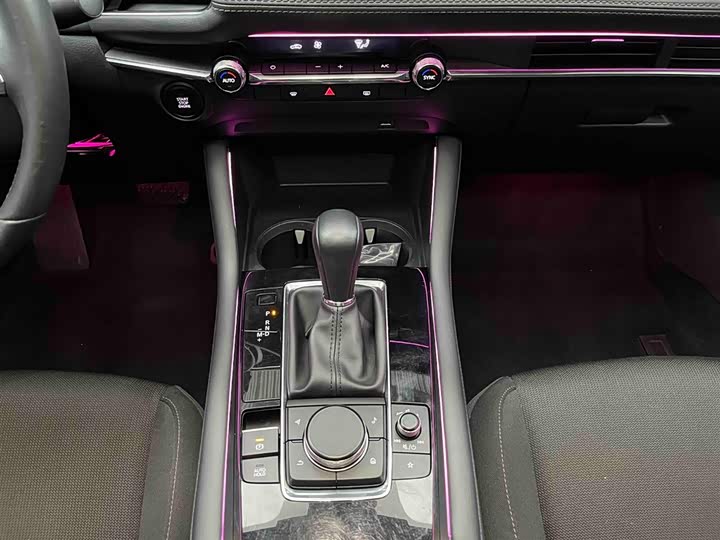 Фото 5 - Mazda 3 (Axela)