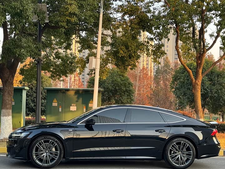 Фото 3 - Audi A7