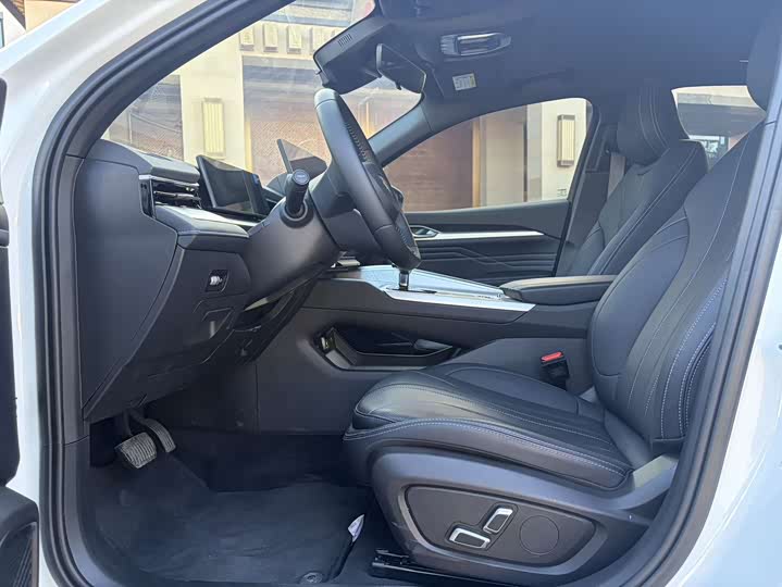 Фото 12 - Geely Preface