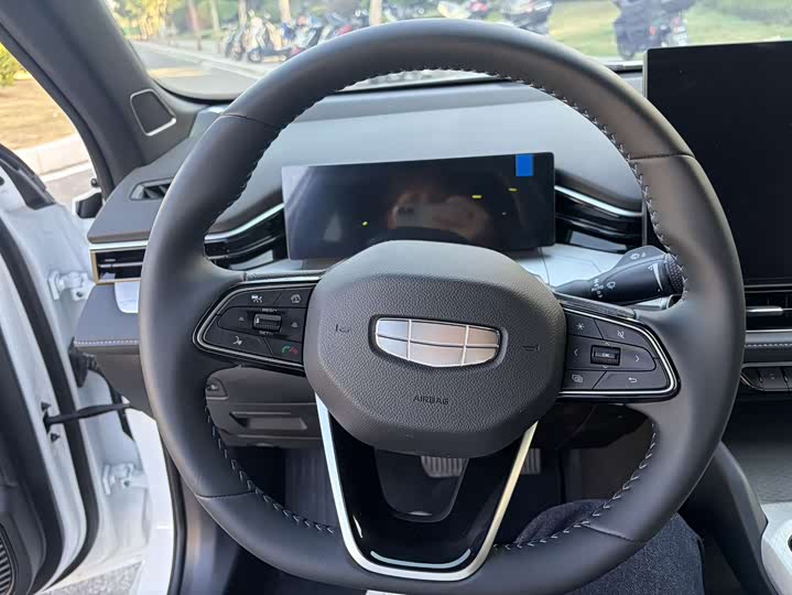 Фото 13 - Geely Preface