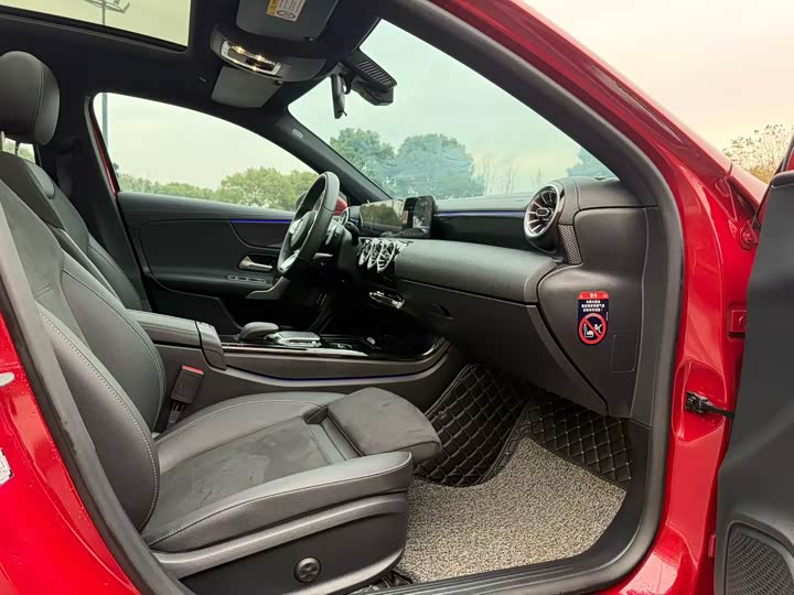 Фото 7 - Mercedes-Benz A-Class