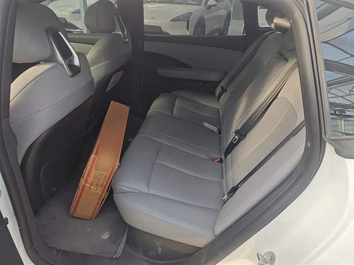 Фото 17 - Nissan N7