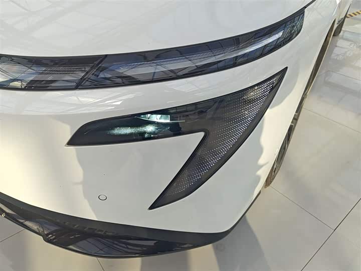 Фото 24 - Nissan N7