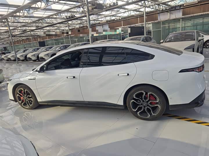 Фото 5 - Nissan N7