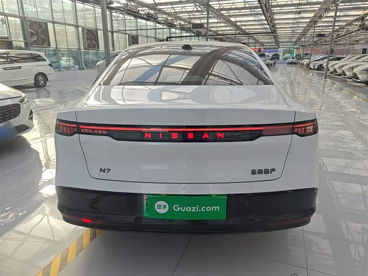 Фото 6 - Nissan N7