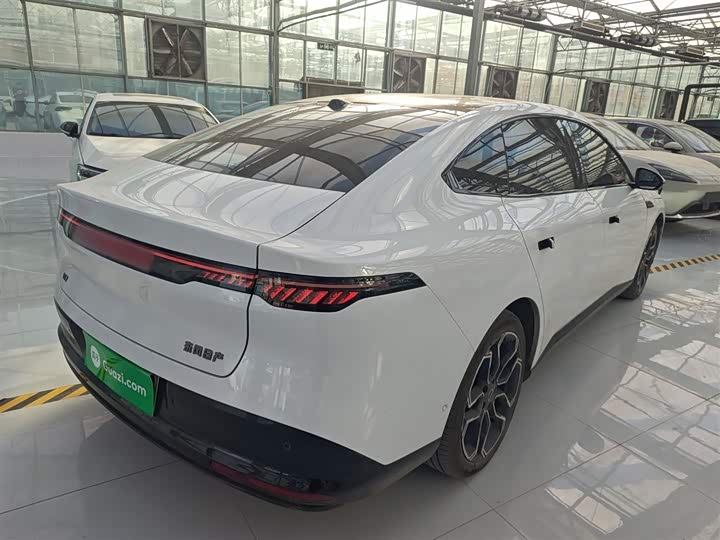 Фото 7 - Nissan N7