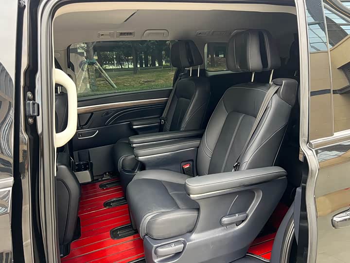 Фото 11 - GAC Trumpchi M8