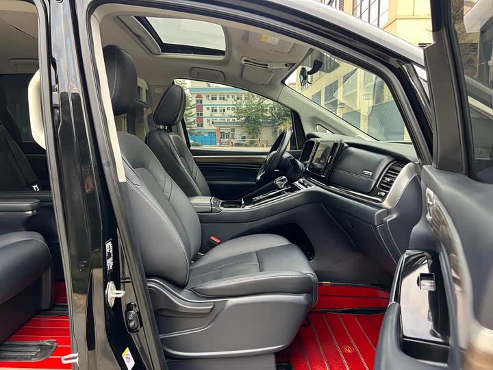 Фото 13 - GAC Trumpchi M8