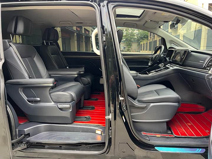 Фото 17 - GAC Trumpchi M8