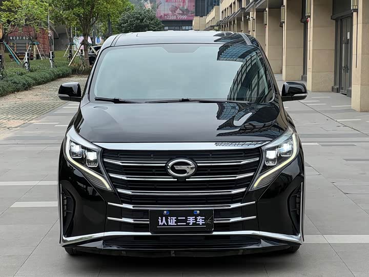 Фото 2 - GAC Trumpchi M8