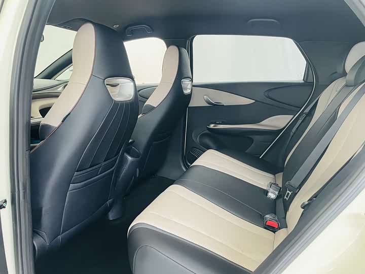 Фото 10 - BYD Dolphin