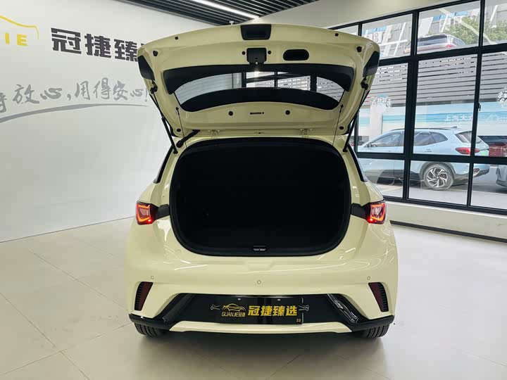 Фото 13 - BYD Dolphin