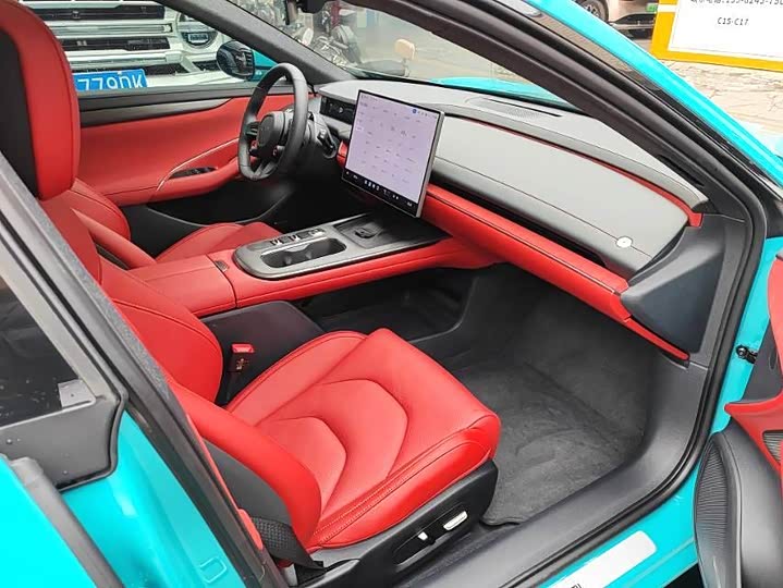 Фото 7 - Xiaomi SU7