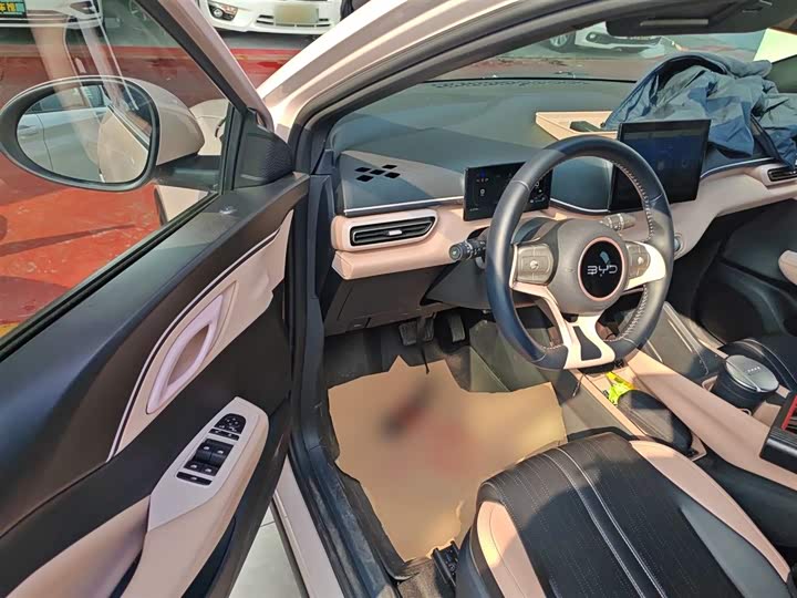 Фото 16 - BYD Seagull