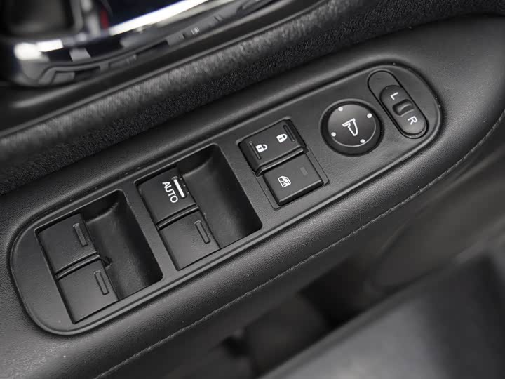 Фото 10 - Honda XR-V