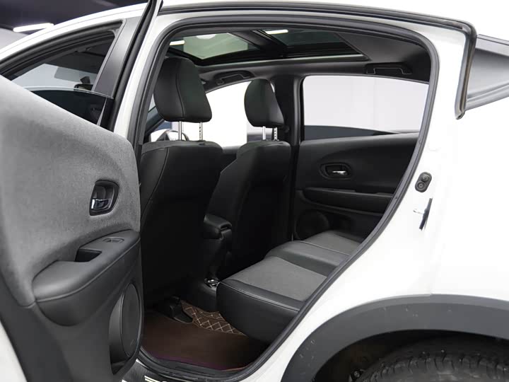 Фото 18 - Honda XR-V