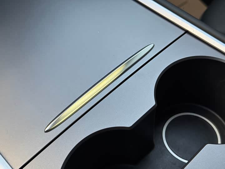 Фото 19 - Tesla Model Y