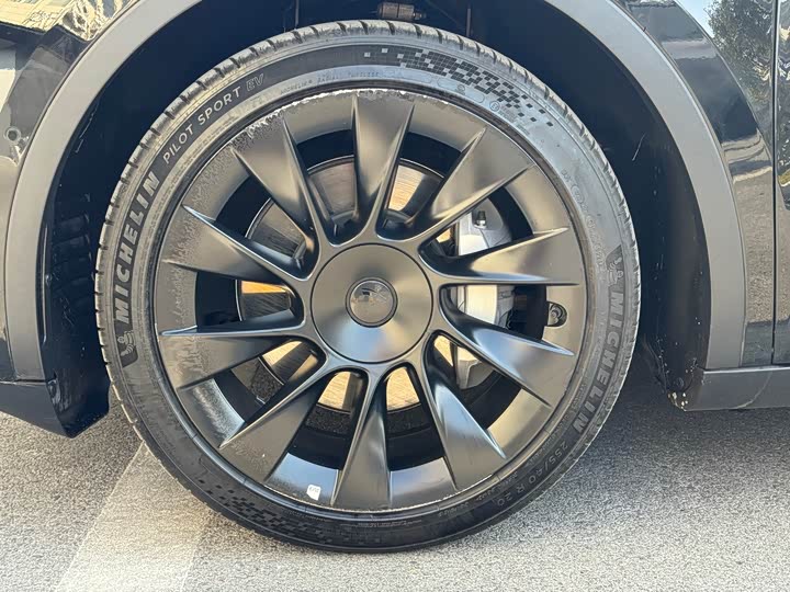 Фото 7 - Tesla Model Y