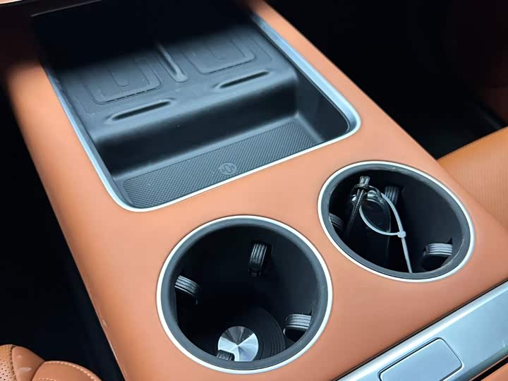 Фото 16 - LiXiang L7