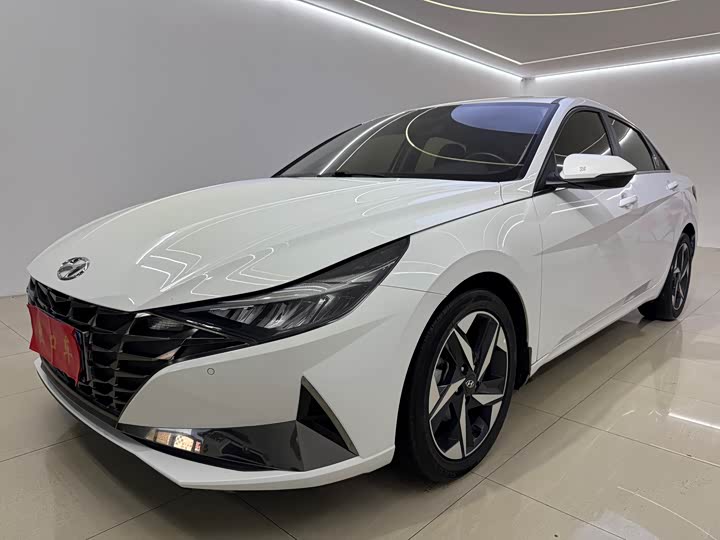 Фото 1 - Hyundai Elantra N line