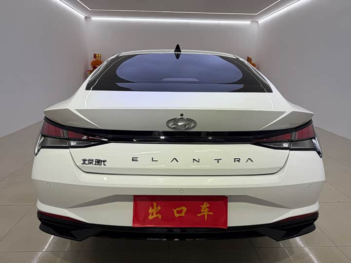 Фото 5 - Hyundai Elantra N line