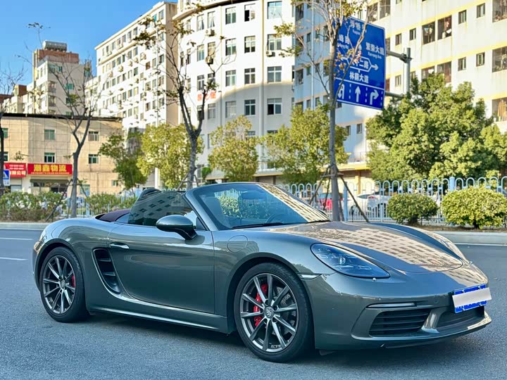 Фото 3 - Porsche 718